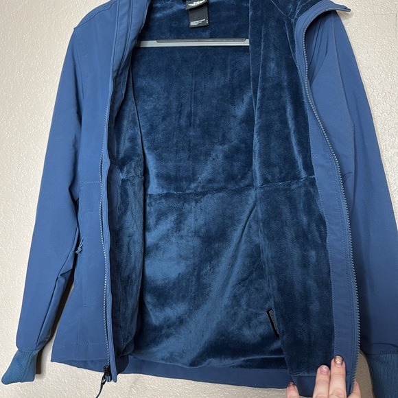 The North Face Women's Shelbe Raschel Hoodie - Picture 10 of 11